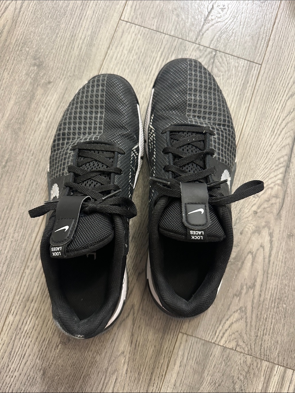 Nike women’s metcon sneaker